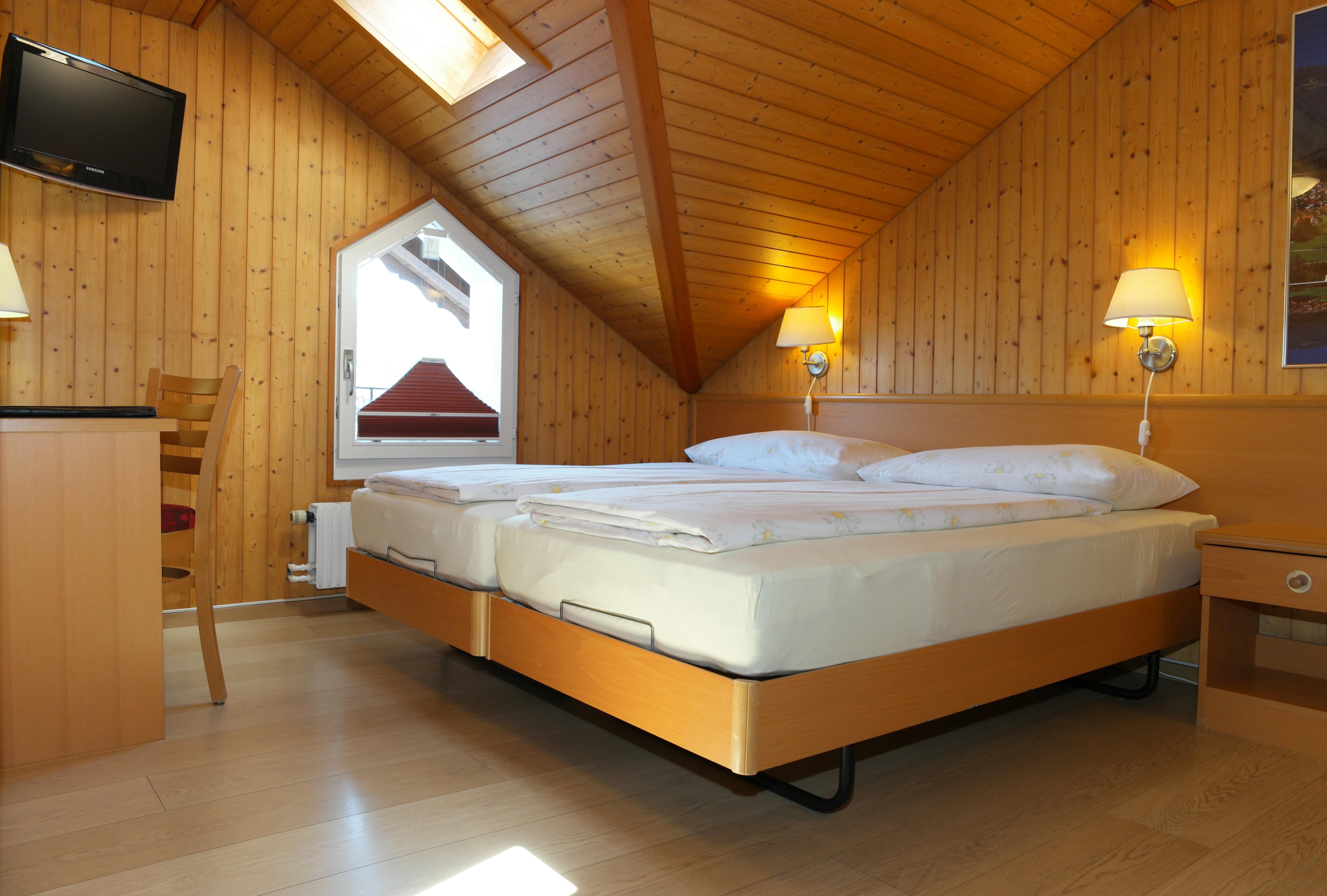 Roessli Hotel 2*