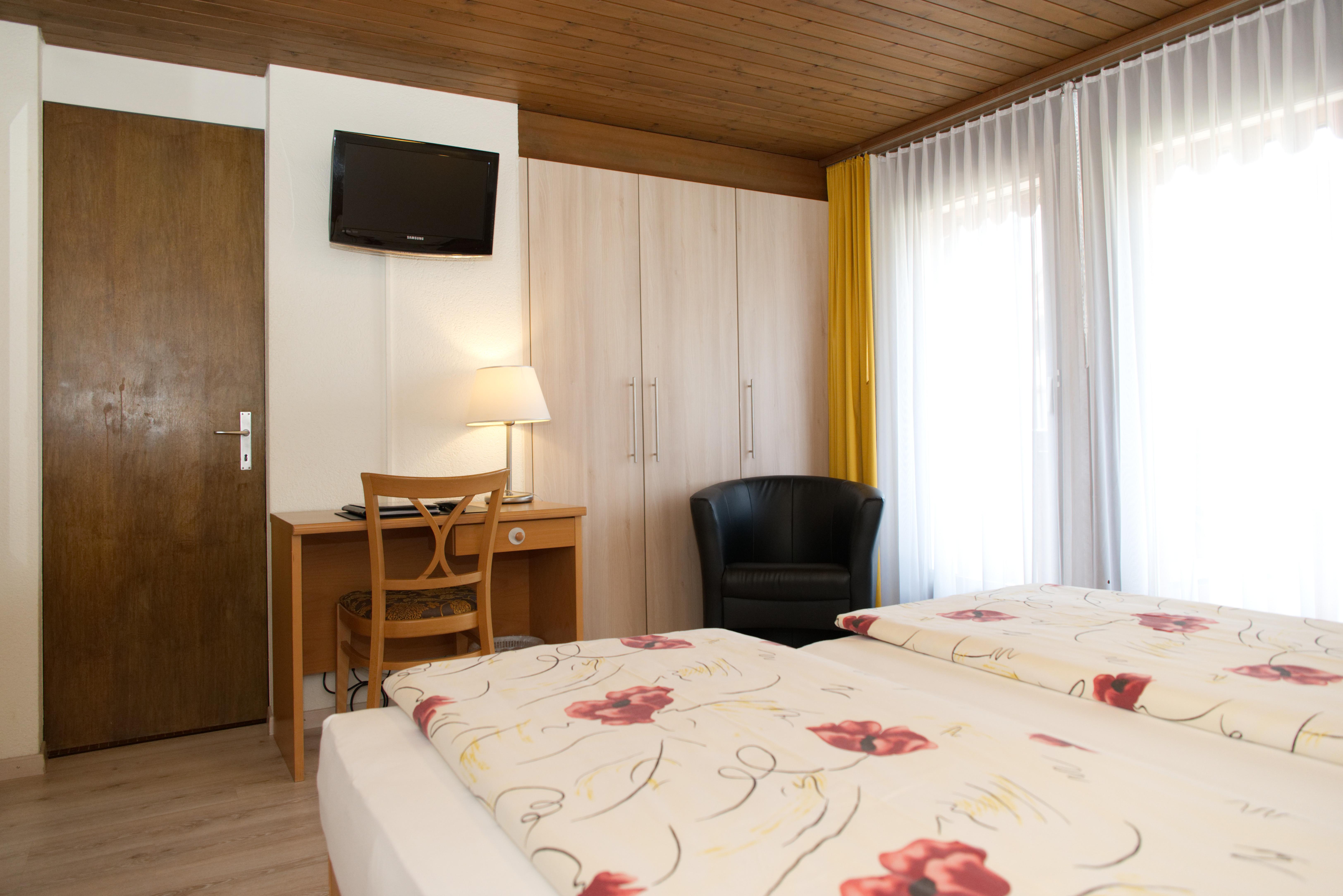 Roessli Hotel 2*